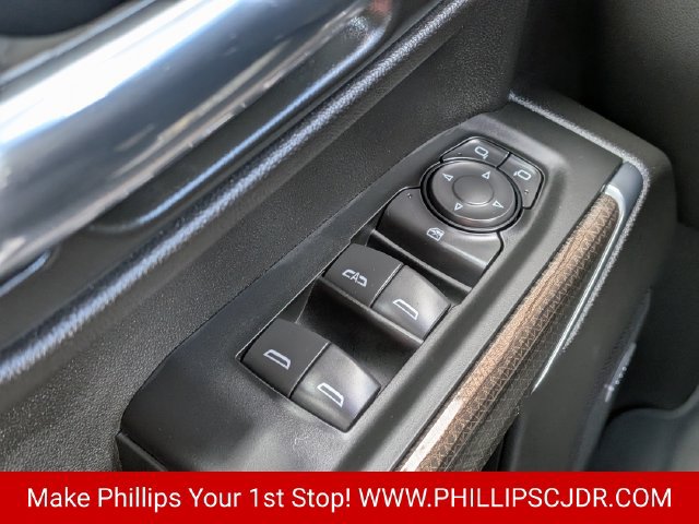 Used 2020 Chevrolet Silverado 1500 RST w/ All-Star Edition RWD image 22