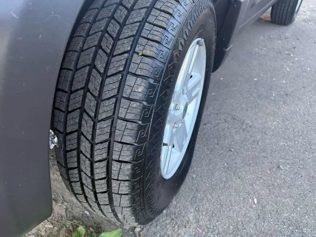 Used 2006 Ford Escape 4WD Hybrid image 24