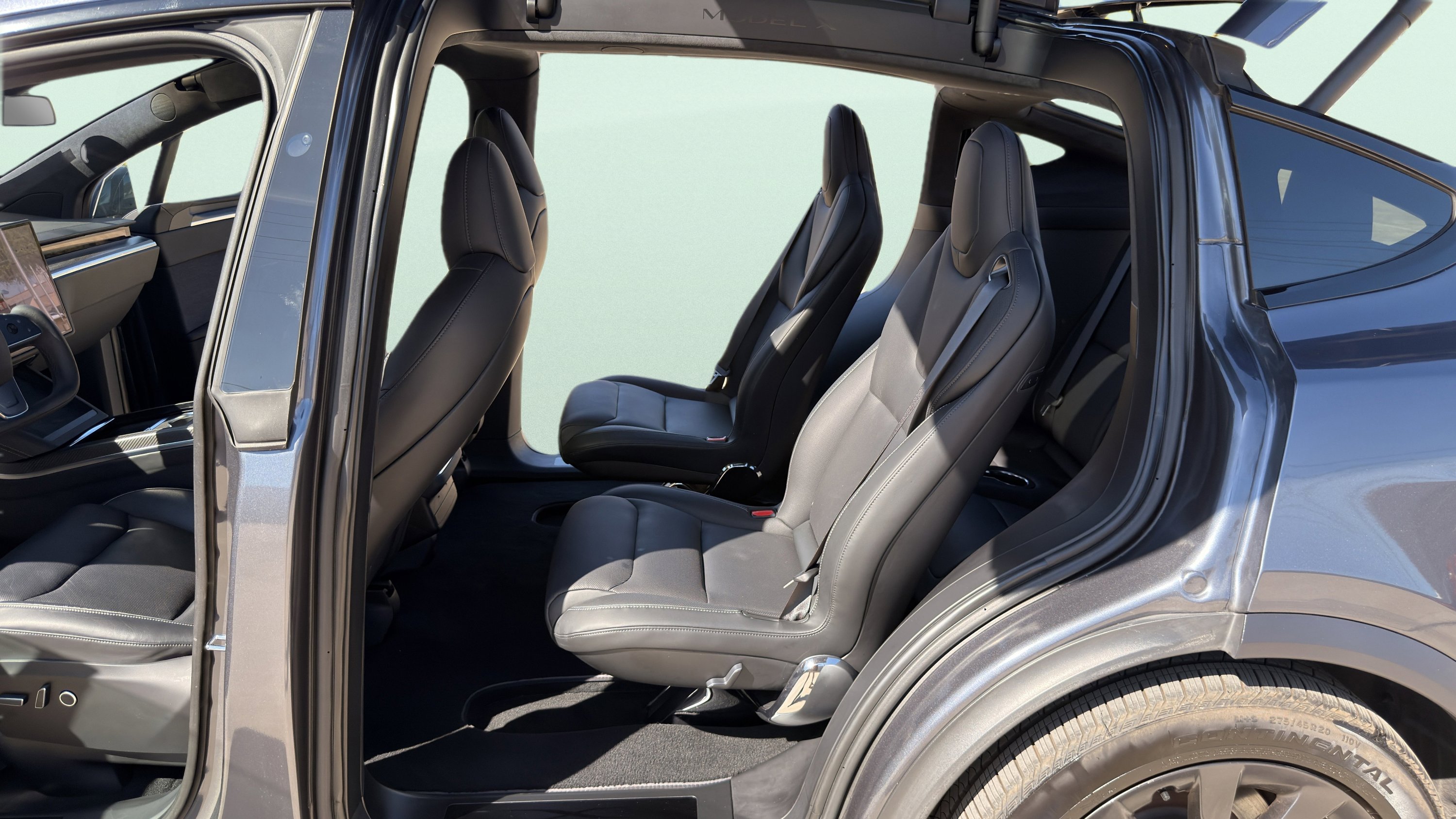 Used 2022 Tesla Model X Plaid image 21