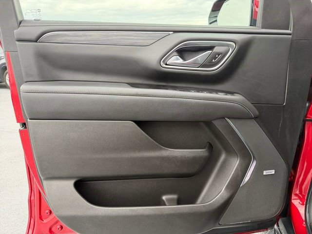 Certified 2023 GMC Yukon SLT w/ SLT Luxury Package image 4