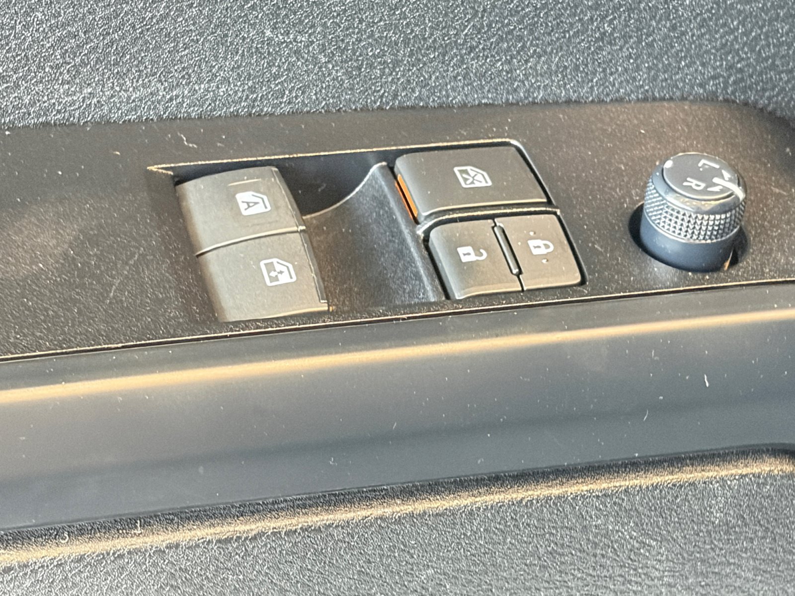 Used 2021 Toyota Tacoma SR RWD image 14
