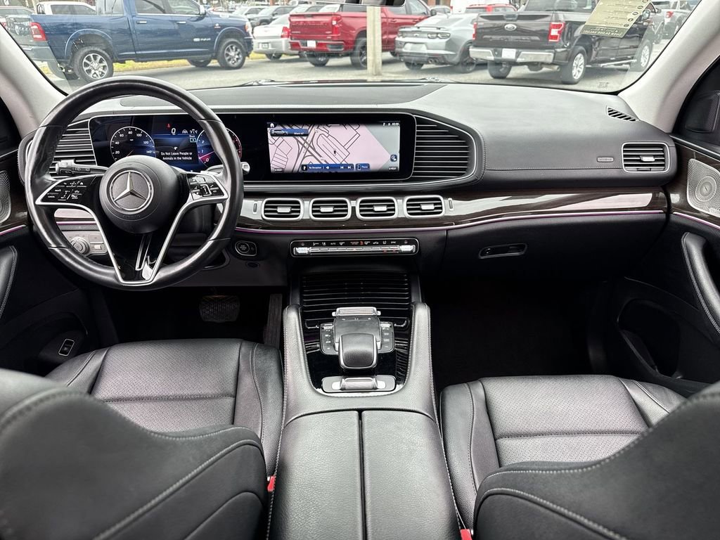 Used 2024 Mercedes-Benz GLS 450 4MATIC image 24