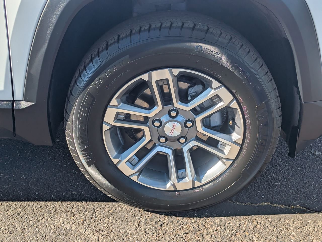 Used 2025 GMC Terrain Elevation image 9