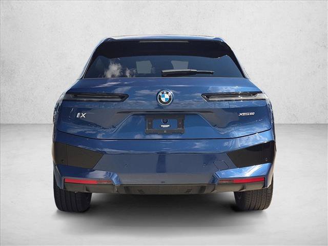 Used 2024 BMW iX xDrive50 w/ Sport Package AWD/4WD image 7
