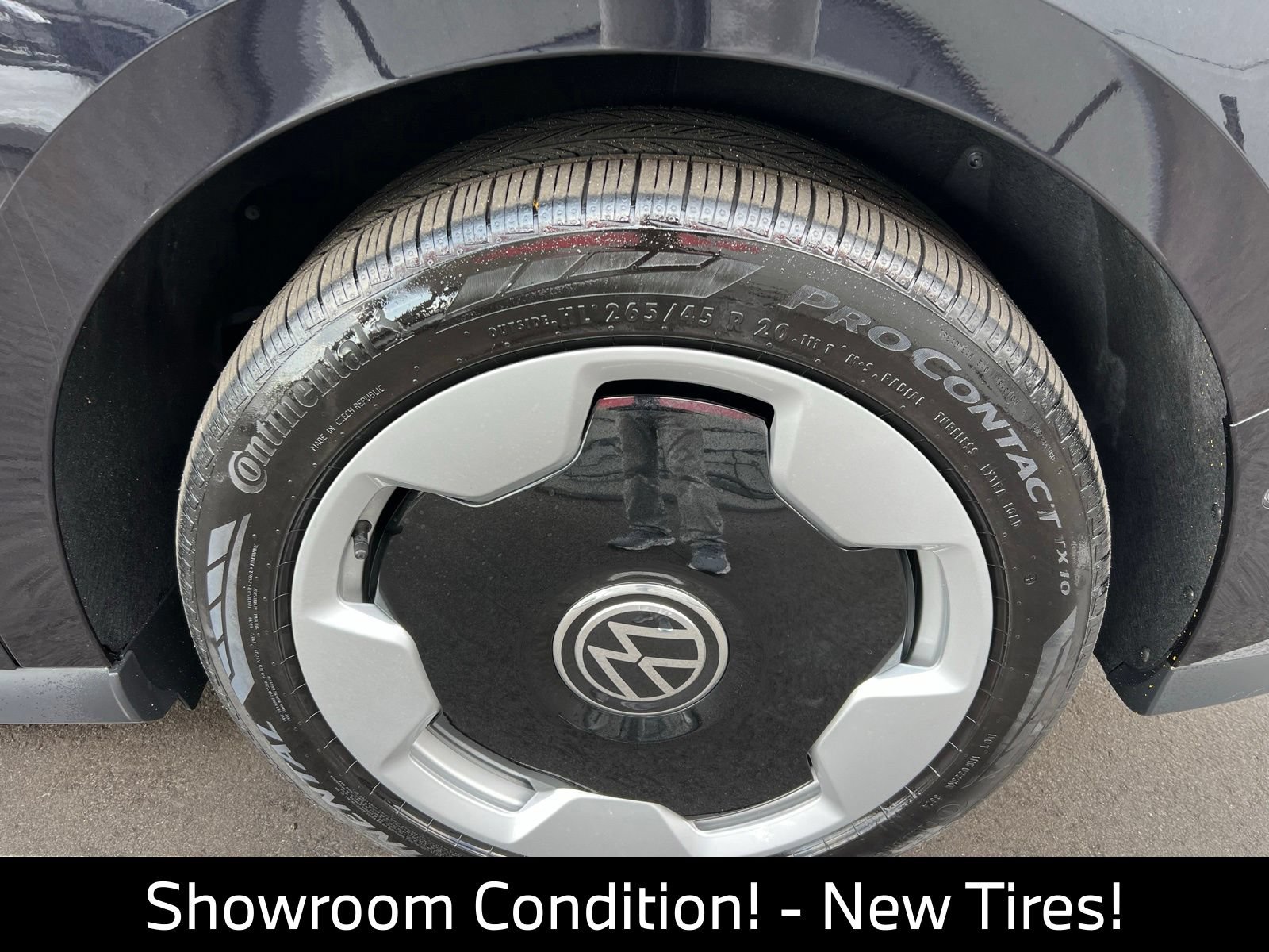 Used 2025 Volkswagen ID. Buzz Pro S RWD image 14