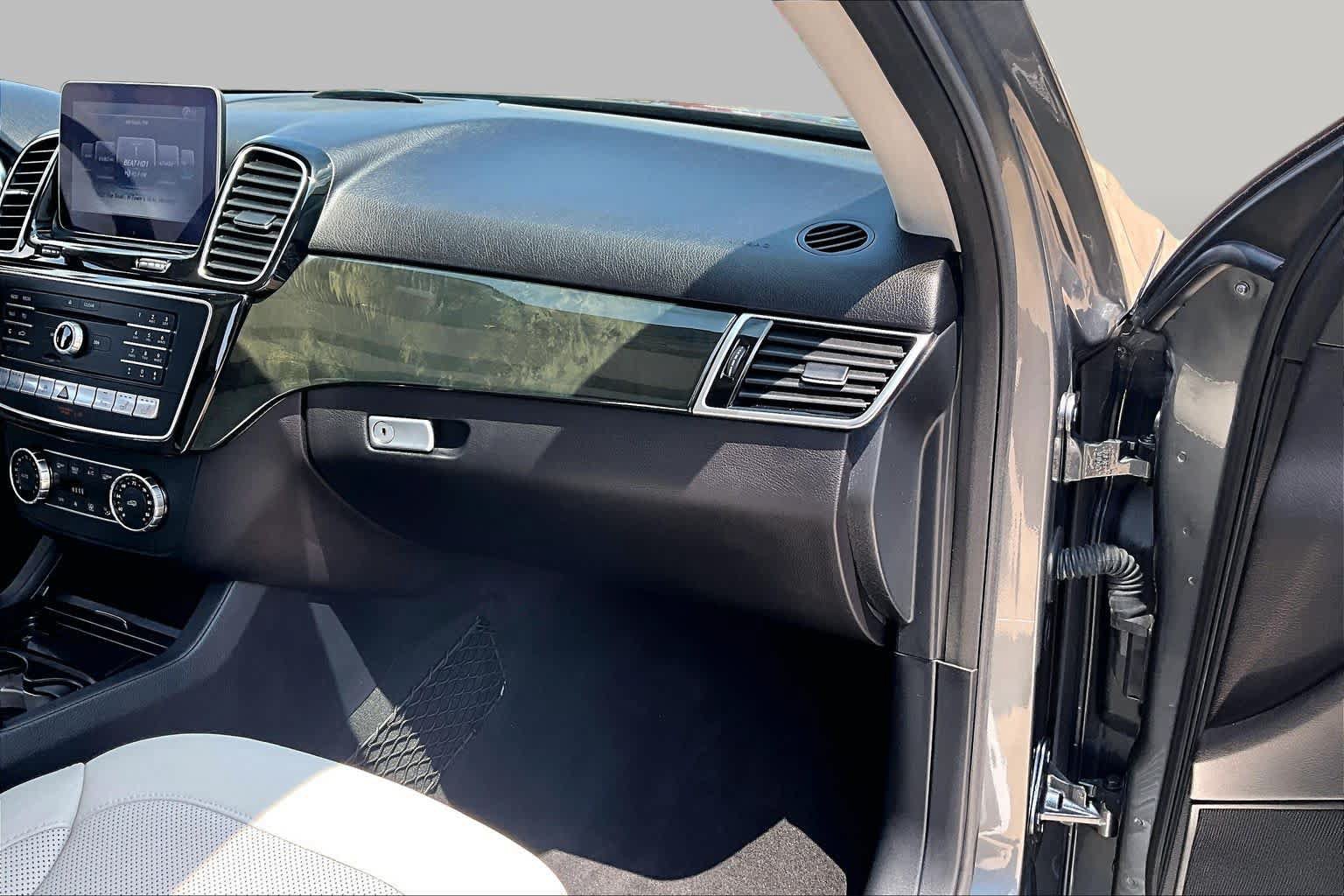 Used 2018 Mercedes-Benz GLE 350 image 19