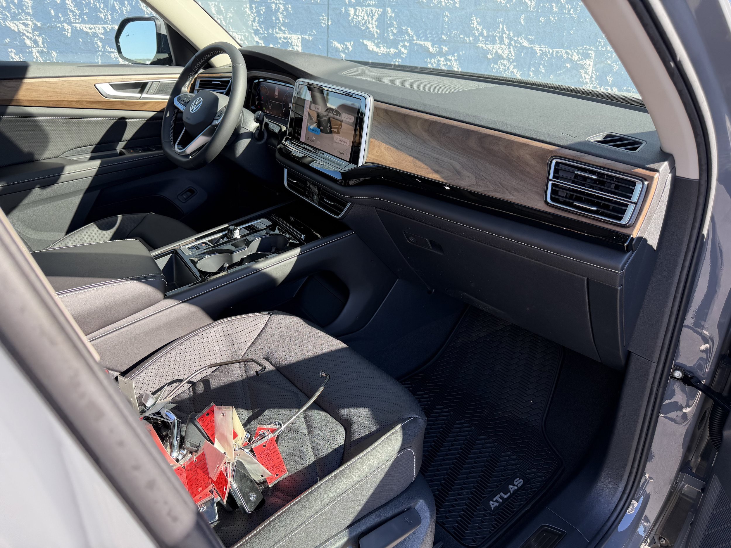 New 2026 Volkswagen Atlas SE AWD/4WD image 36
