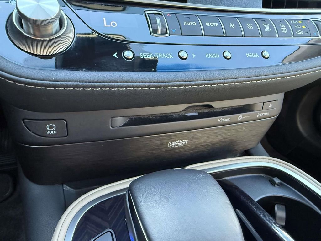 Used 2022 Lexus LS 500 AWD w/ Interior Upgrade Package image 25