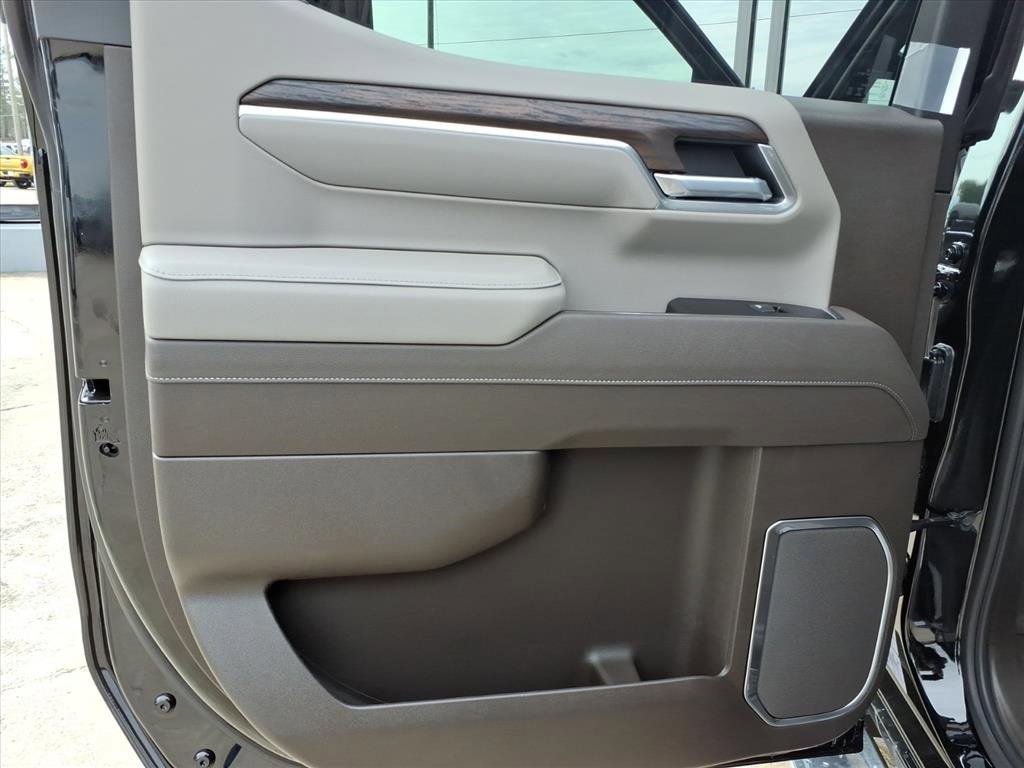 New 2026 GMC Sierra 1500 SLT w/ SLT Premium Package image 18