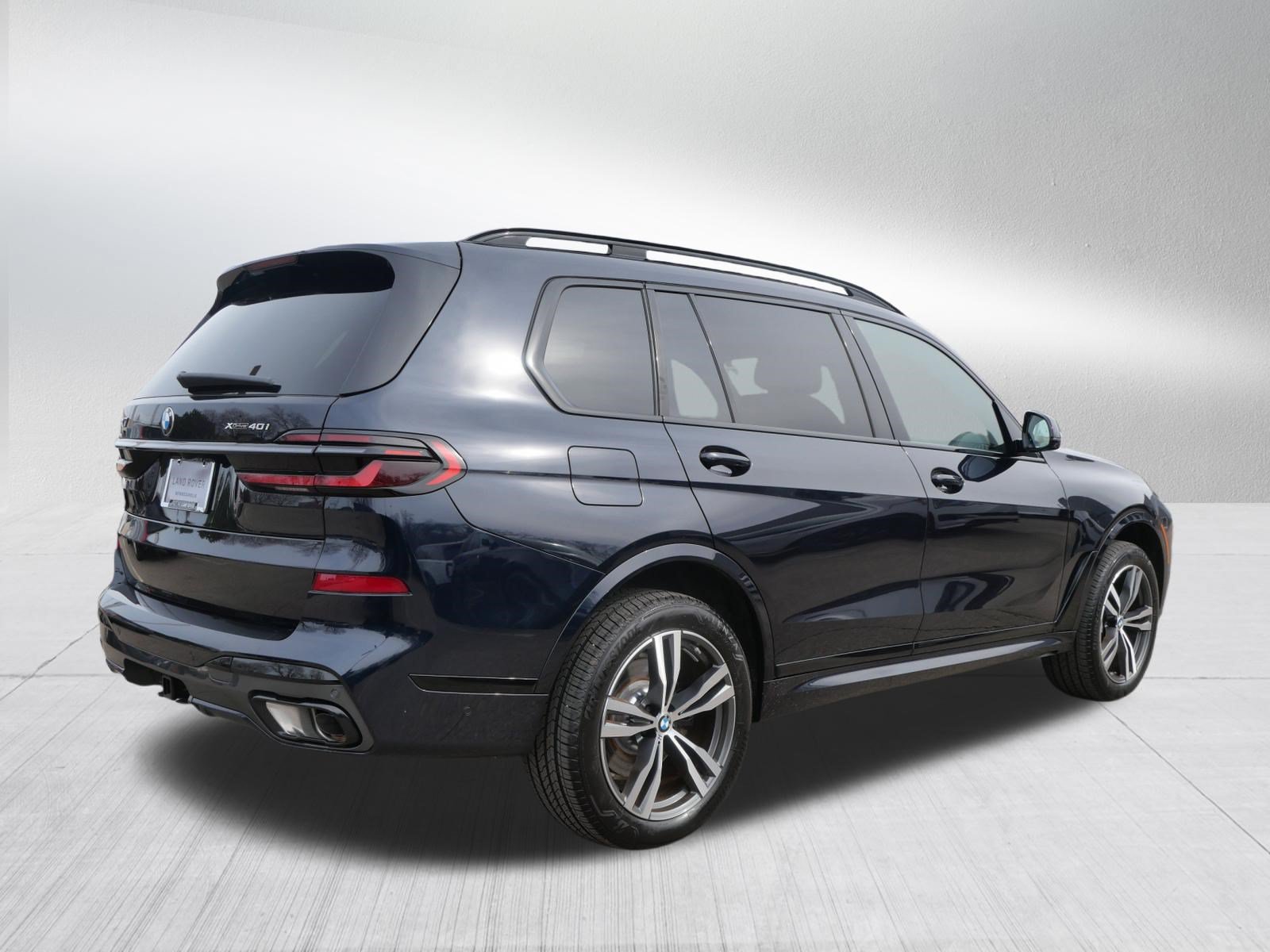Used 2026 BMW X7 xDrive40i AWD/4WD image 5