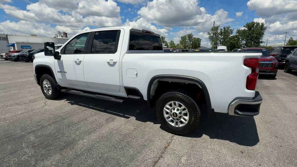 Used 2025 Chevrolet Silverado 2500 LT w/ Convenience Package AWD/4WD image 6