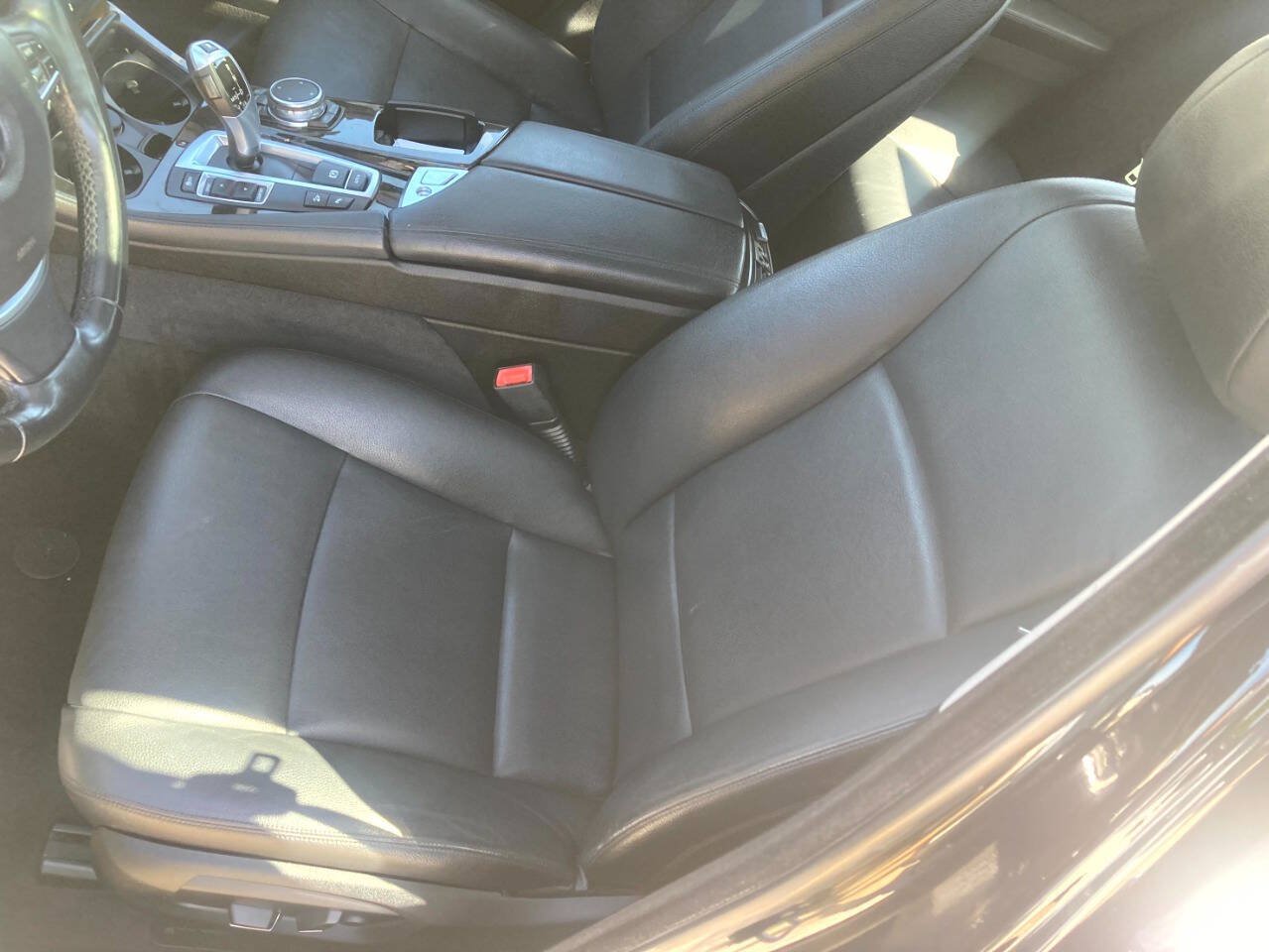 Used 2015 BMW 528i xDrive Sedan AWD/4WD image 19