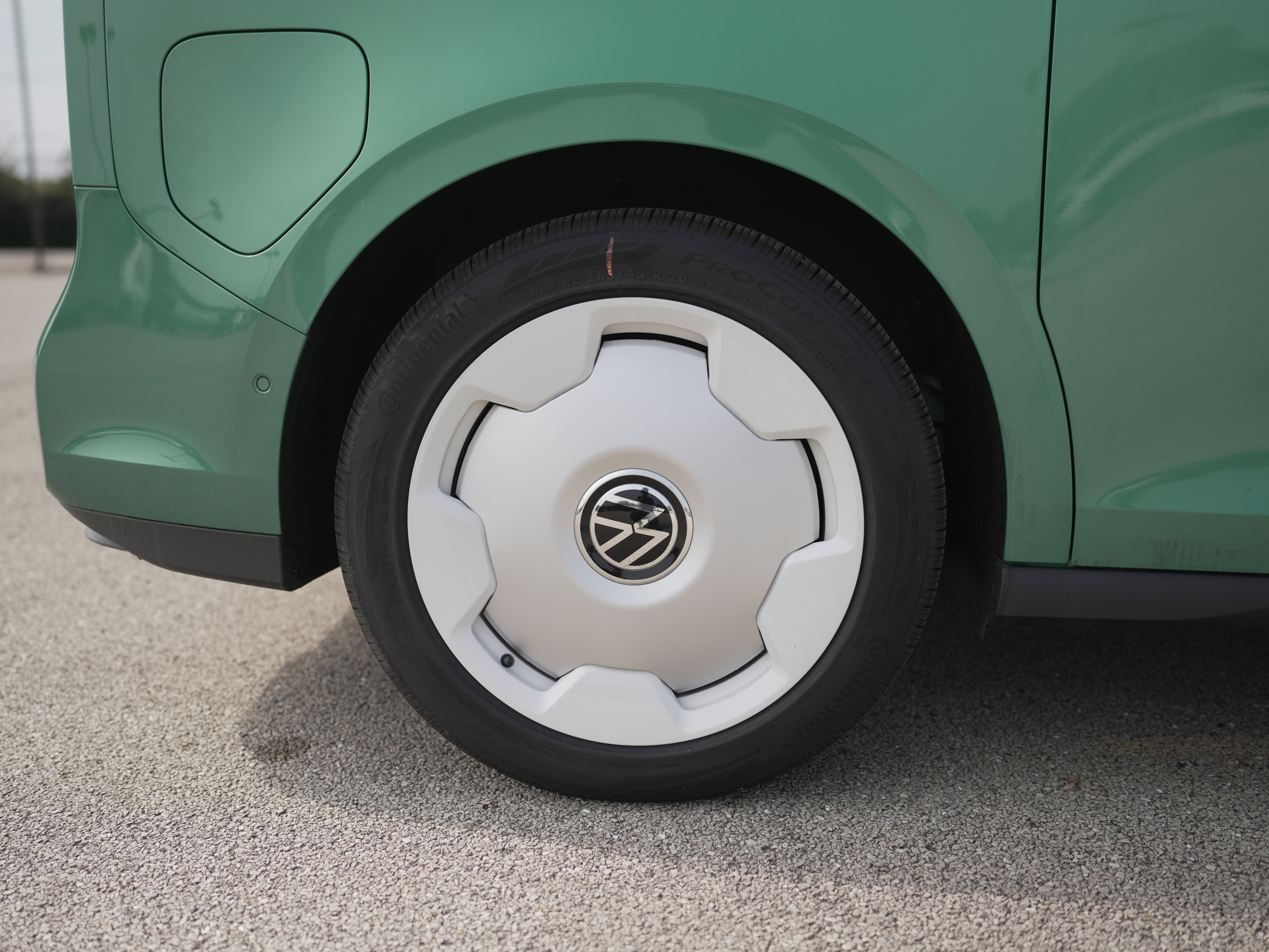 New 2025 Volkswagen ID. Buzz 1st Edition image 11