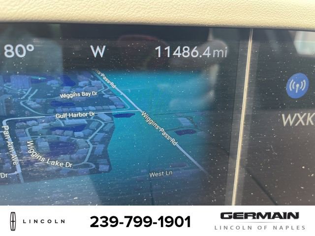 Used 2025 Lincoln Nautilus Premier image 21