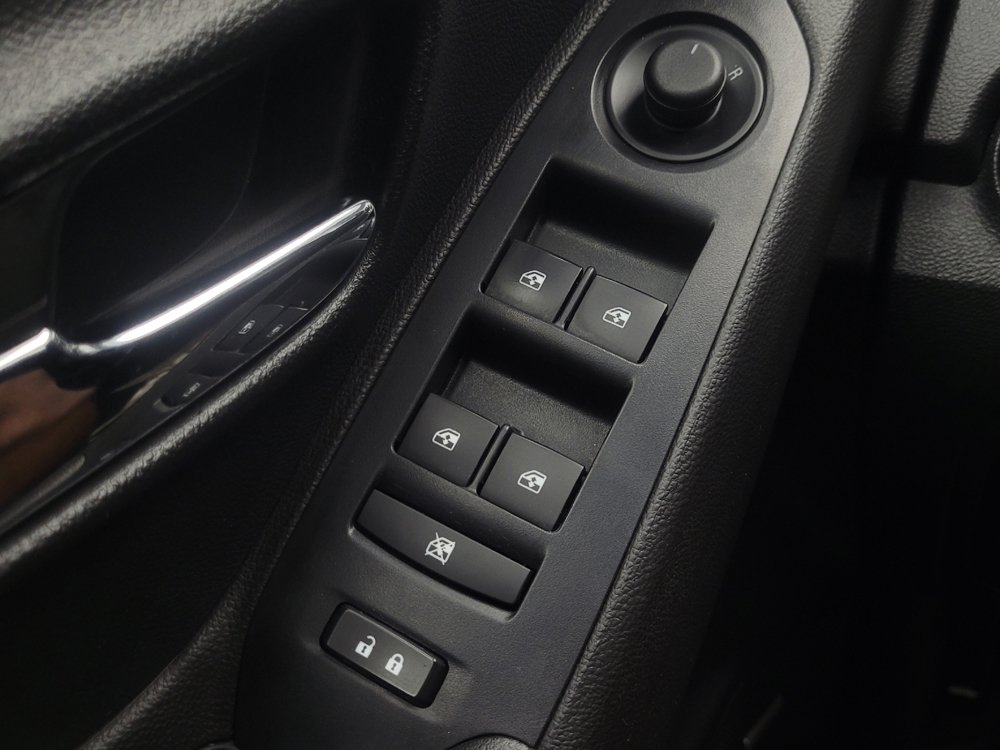Used 2015 Chevrolet Trax LTZ FWD image 27