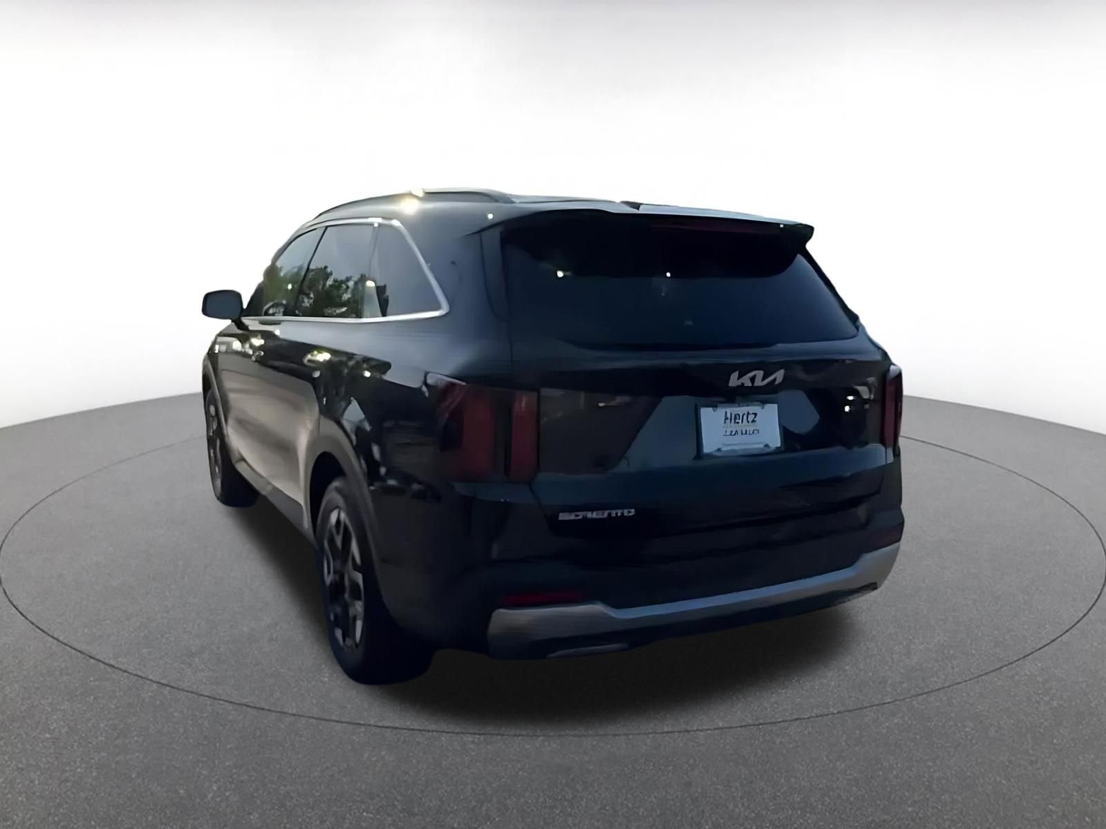Used 2024 Kia Sorento S FWD image 15