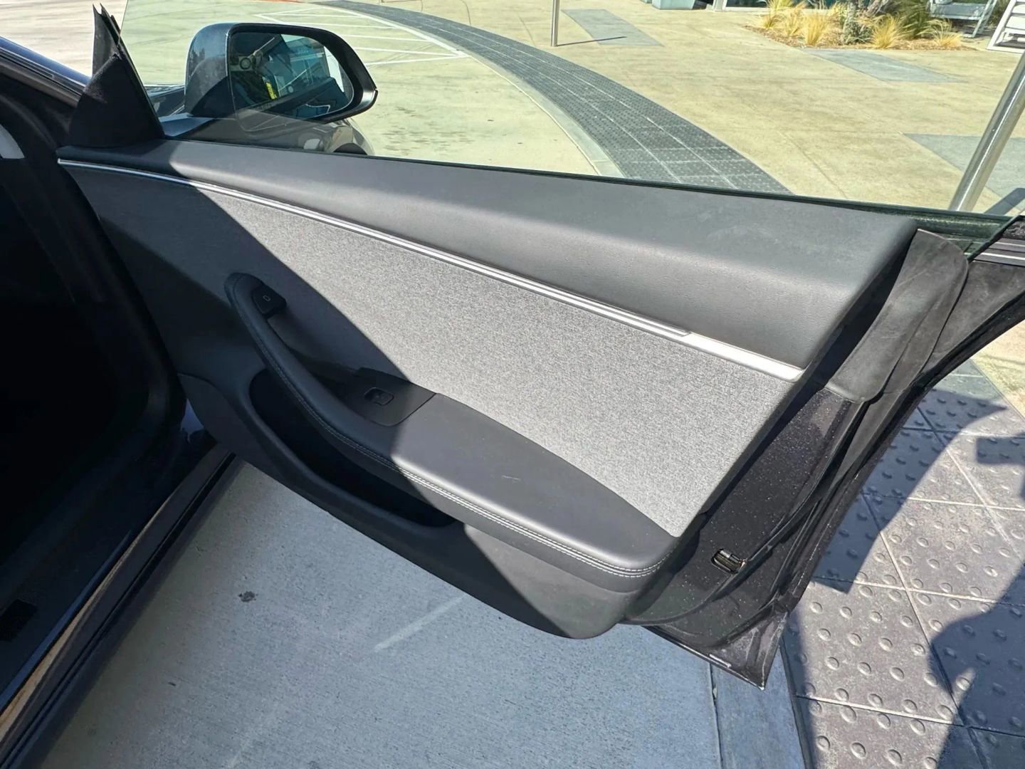 Used 2024 Tesla Model 3 Standard Range image 81