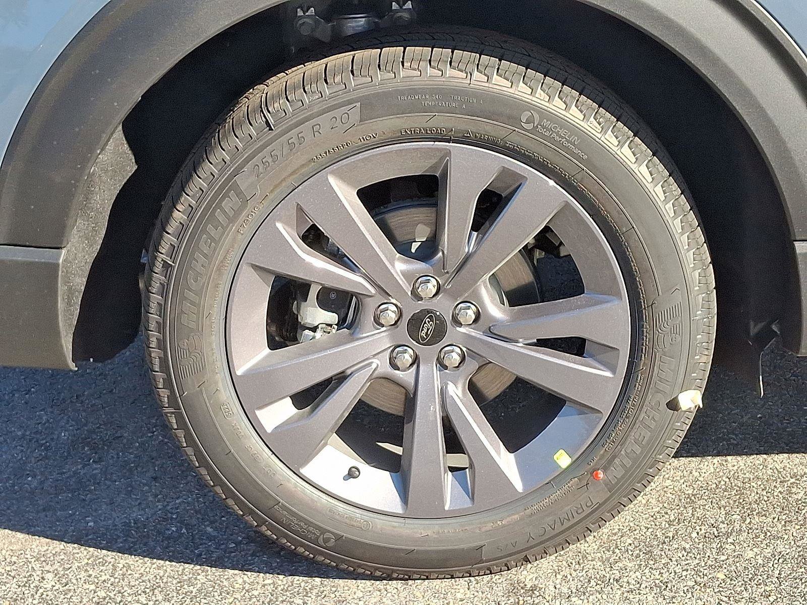 New 2026 Ford Explorer Active w/ Active Comfort Package image 5