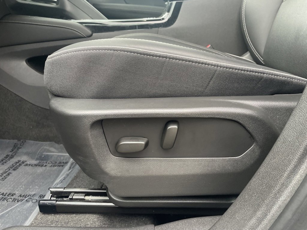 Used 2023 Buick Envision Essence image 23