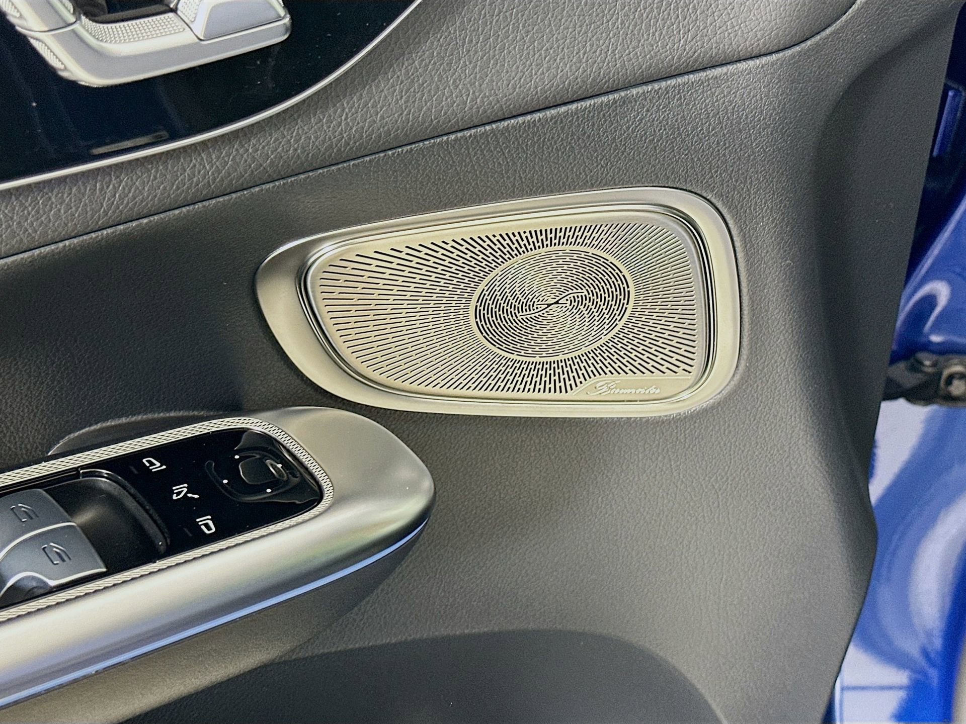 Used 2025 Mercedes-Benz GLC 300 4MATIC image 19