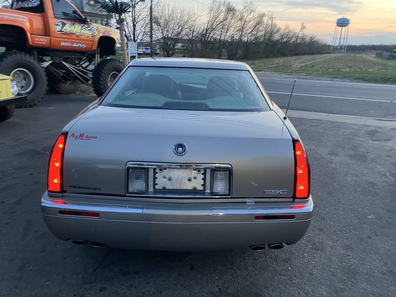 Used 2000 Cadillac Eldorado ESC w/ Comfort/Convenience Pkg FWD image 8