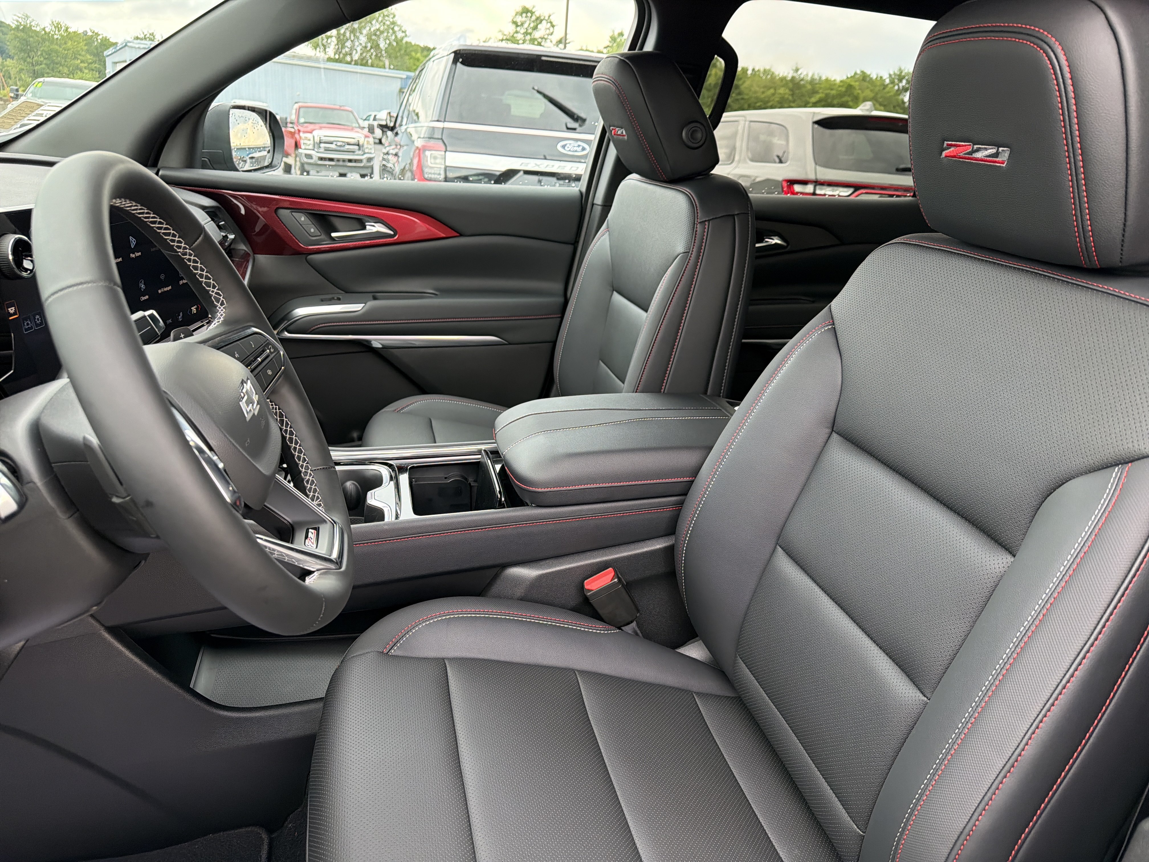 New 2026 Chevrolet Traverse Z71 w/ Driver Confidence Package AWD/4WD image 5
