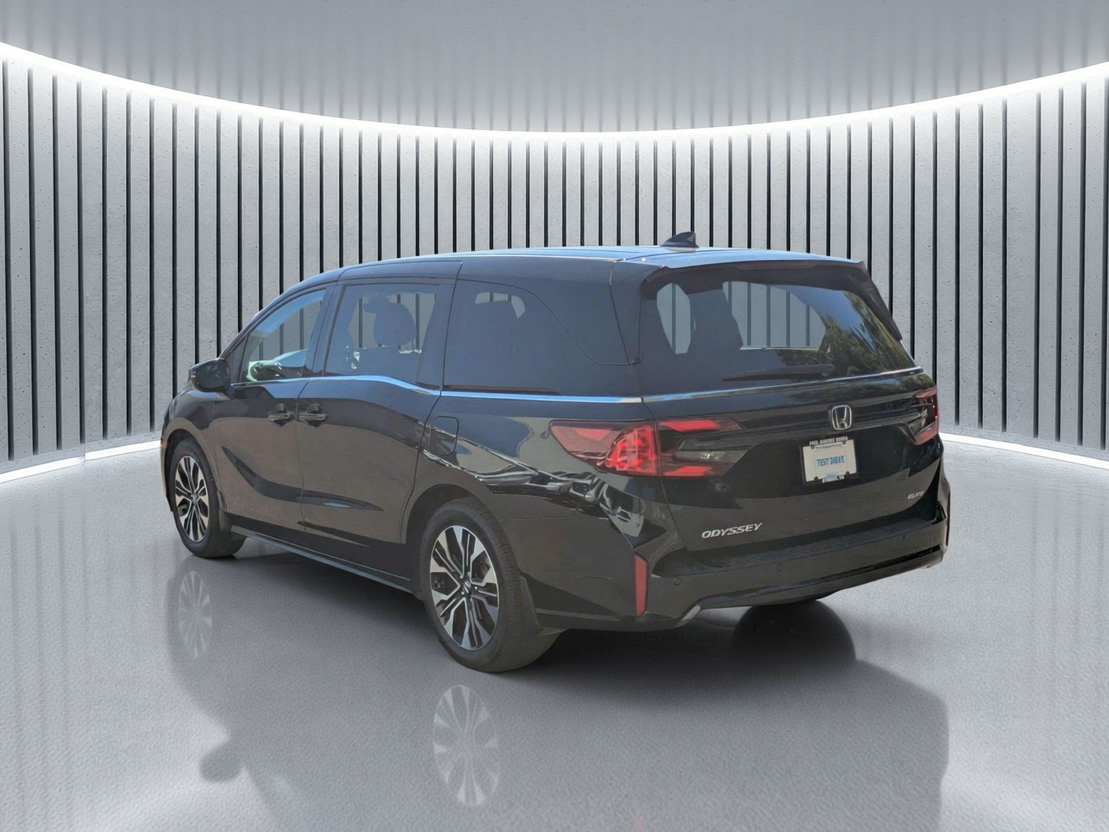 Certified 2025 Honda Odyssey Elite image 8