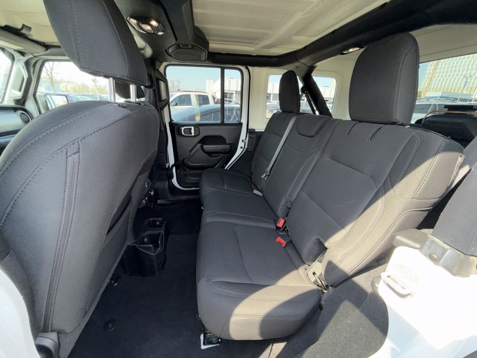 Used 2022 Jeep Wrangler Unlimited Sport image 23