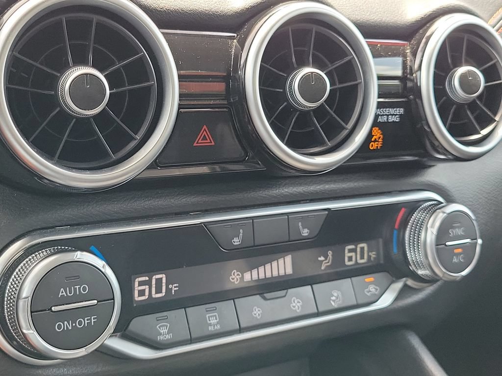 Certified 2024 Nissan Sentra SR FWD image 36