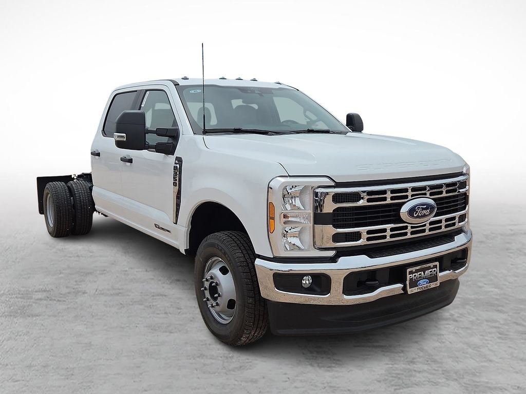 New 2026 Ford F350 XL w/ XL Chrome Package AWD/4WD image 1