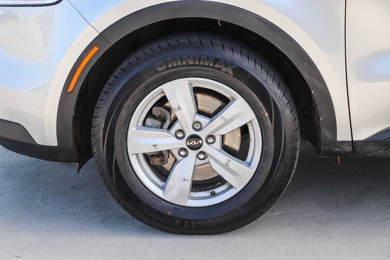 Used 2022 Kia Sorento LX FWD image 11