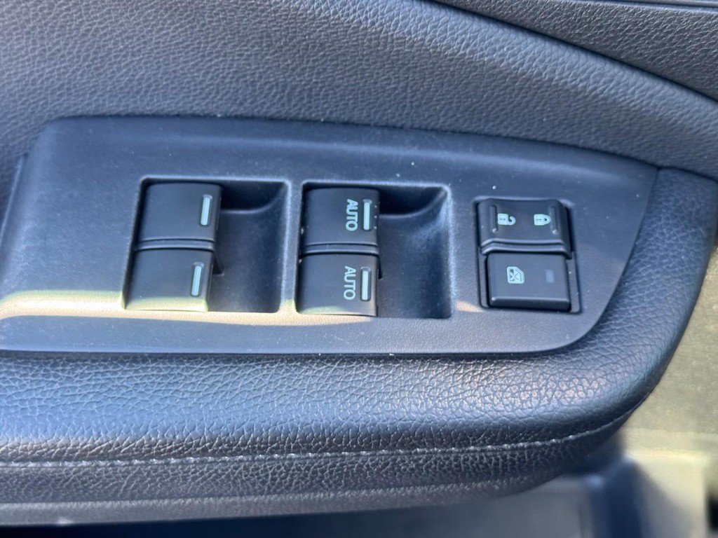 Used 2016 Honda Pilot Touring image 23