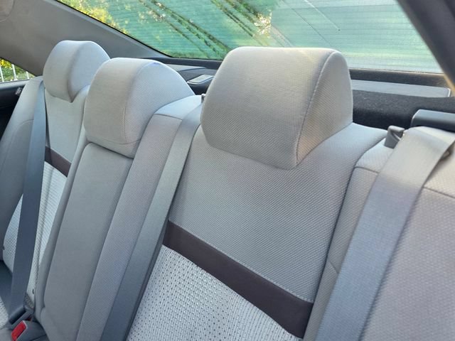 Used 2012 Toyota Camry LE FWD image 12