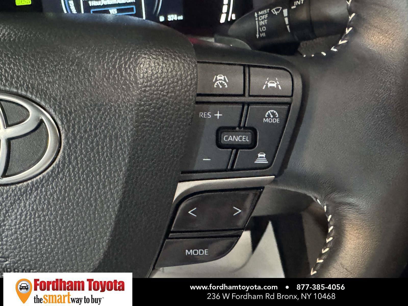 Used 2025 Toyota Camry SE FWD image 22