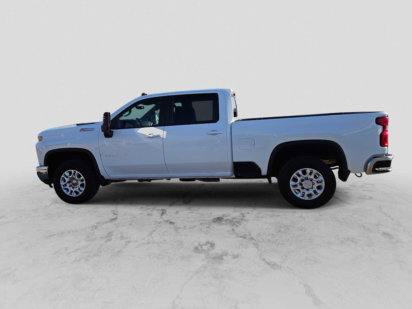 Used 2021 Chevrolet Silverado 2500 LT w/ Z71 Off-Road Package image 5