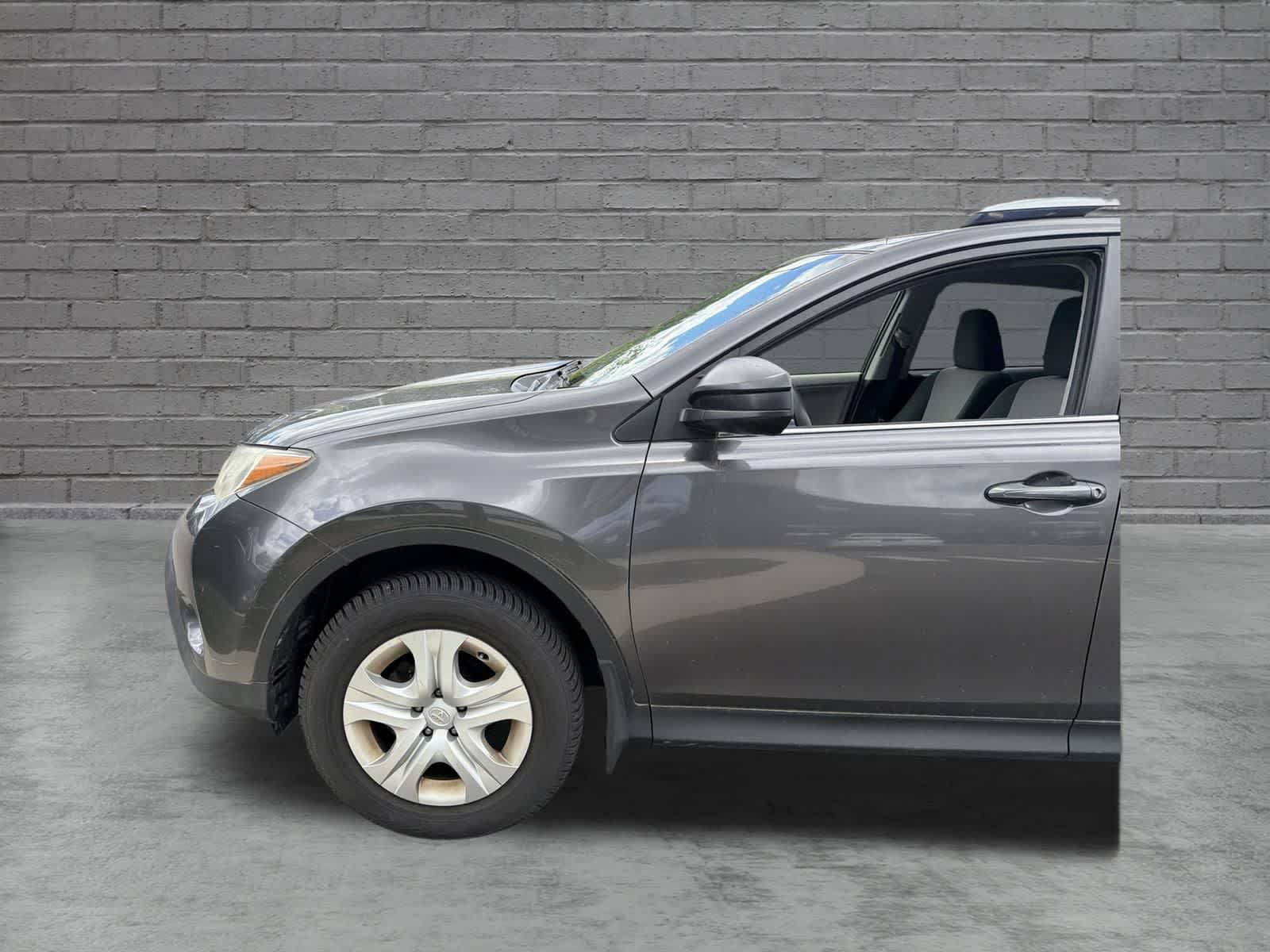 Used 2013 Toyota RAV4 LE AWD/4WD video 2
