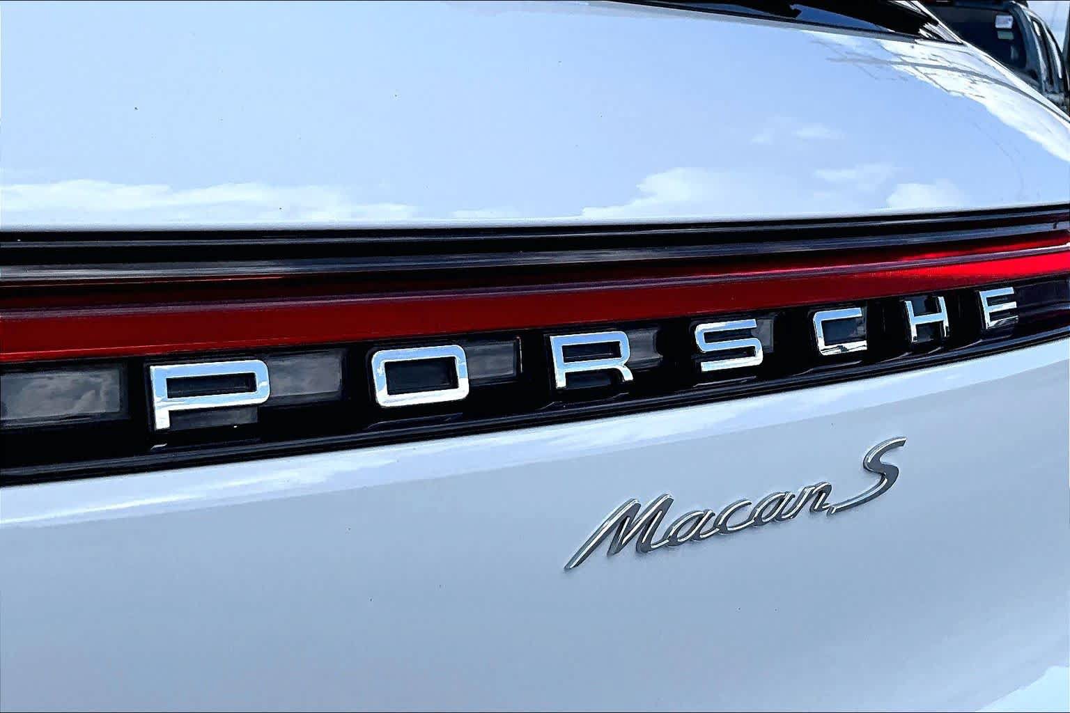 Used 2022 Porsche Macan S AWD/4WD image 31