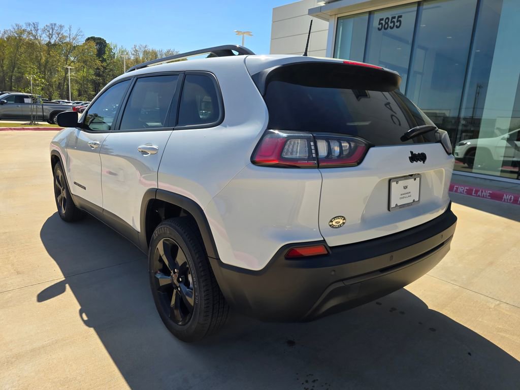 Used 2021 Jeep Cherokee Latitude Plus FWD image 3