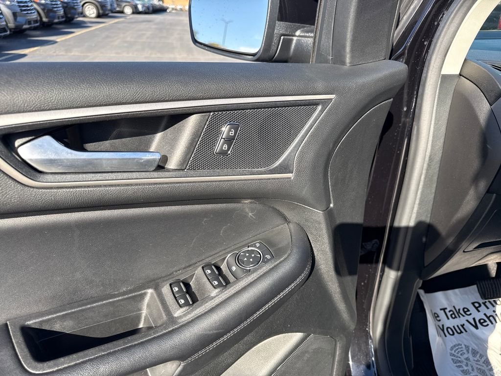Used 2023 Ford Edge SEL image 24