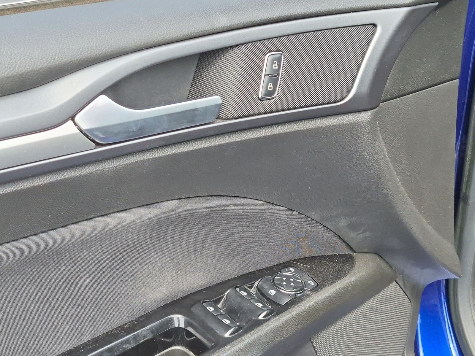 Used 2014 Ford Fusion SE FWD image 15