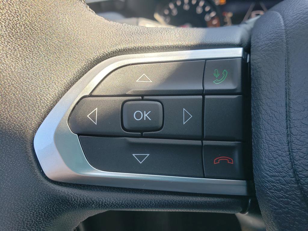 Used 2024 Jeep Compass Latitude image 22