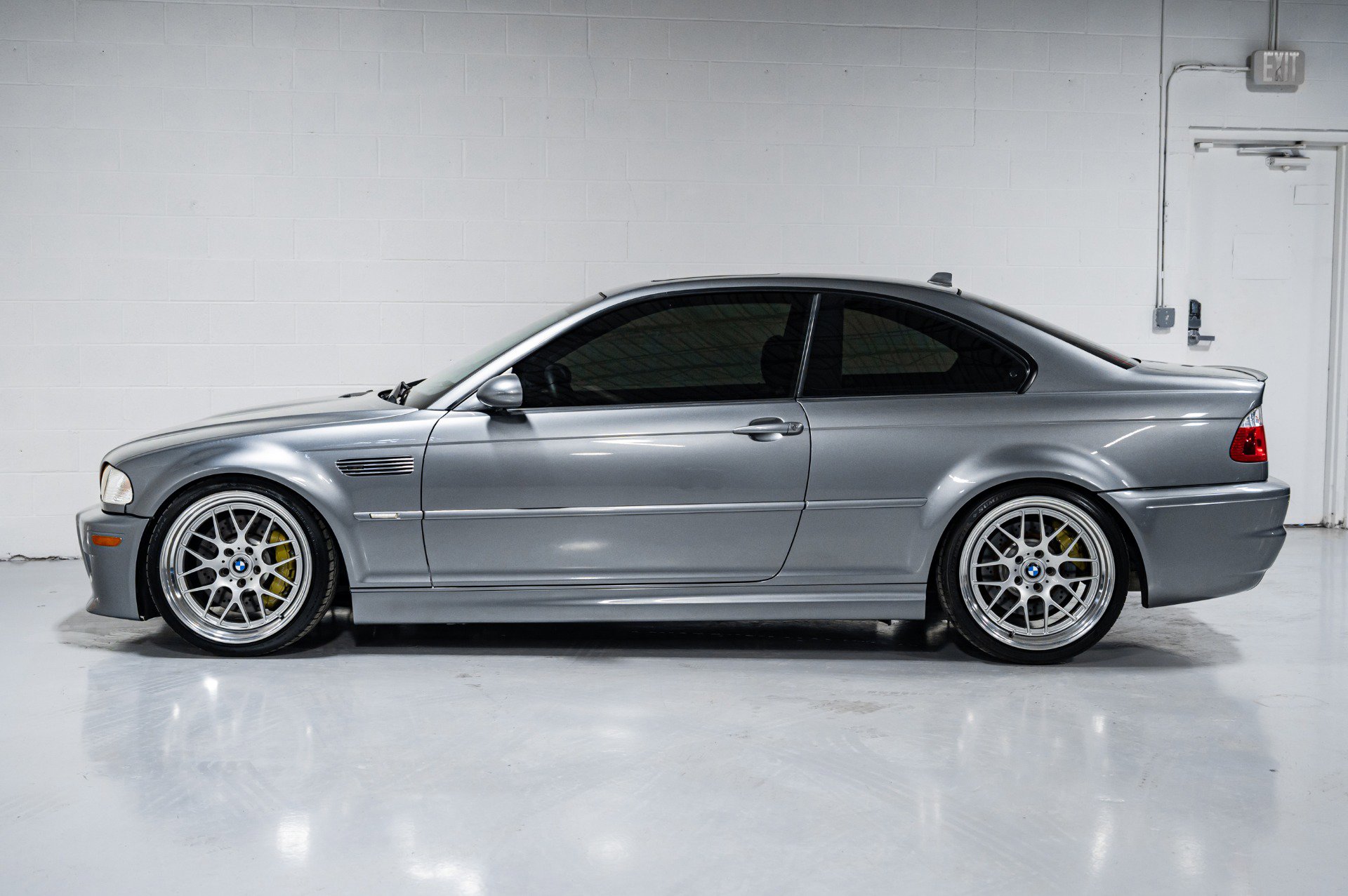Used 2005 BMW M3 Coupe RWD image 6