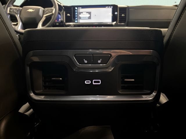 Certified 2023 Chevrolet Silverado 1500 LTZ w/ LTZ Premium Package AWD/4WD image 9