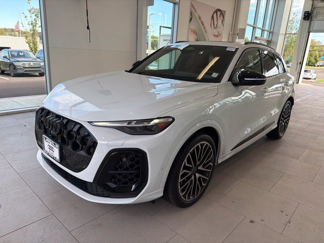 Used 2025 Audi SQ5 Premium Plus w/ Premium Plus Package AWD/4WD image 3