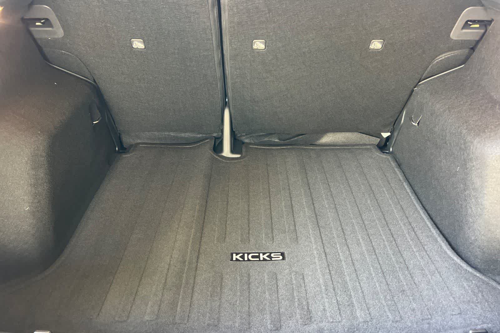New 2026 Nissan Kicks S FWD image 17
