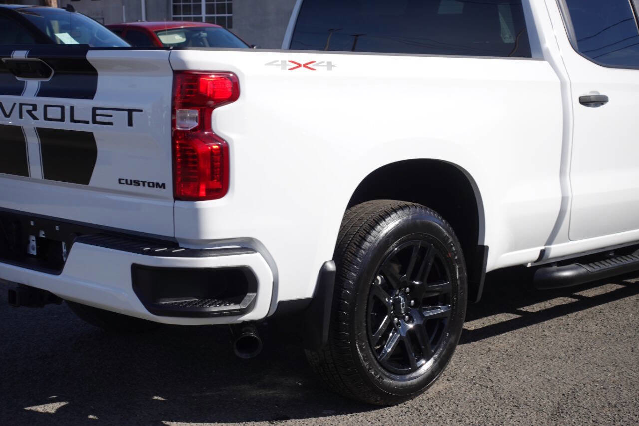 Used 2024 Chevrolet Silverado 1500 Custom w/ Rally Edition AWD/4WD image 11