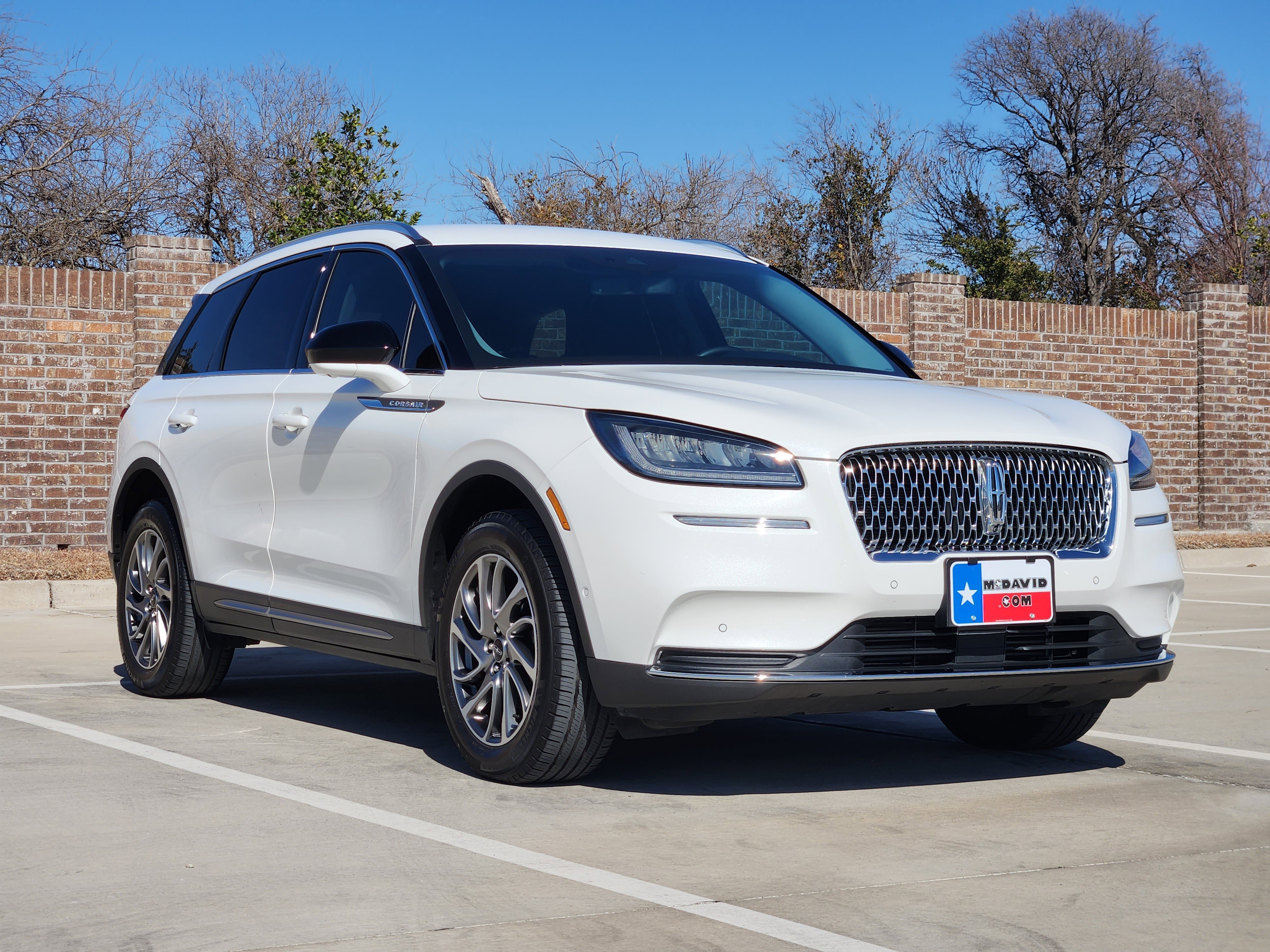 Used 2022 Lincoln Corsair AWD w/ Equipment Group 101A image 4