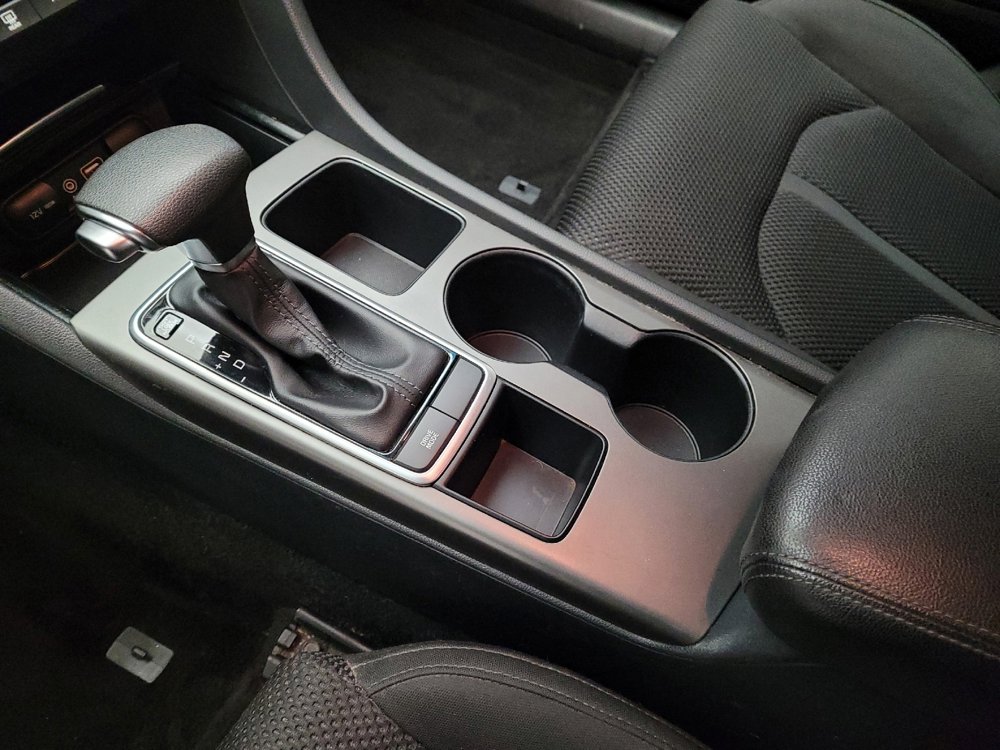 Used 2020 Kia Optima LX FWD image 26