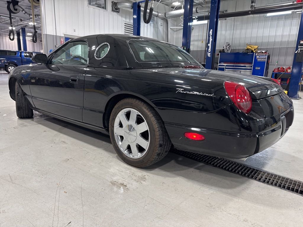 Used 2002 Ford Thunderbird RWD image 3