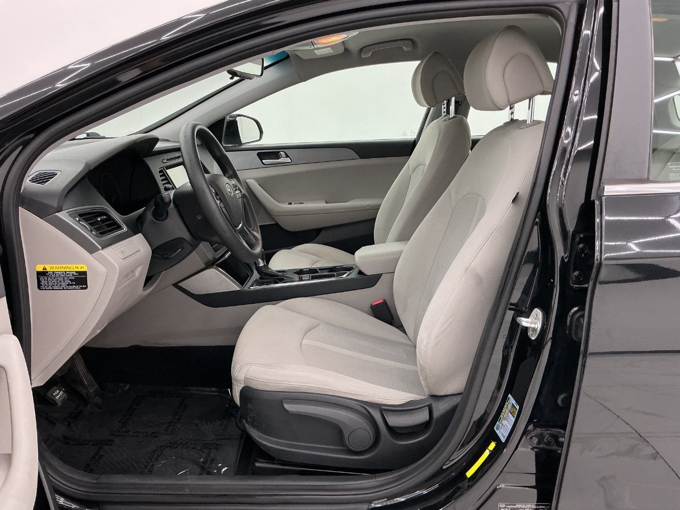 Used 2017 Hyundai Sonata SE FWD image 14